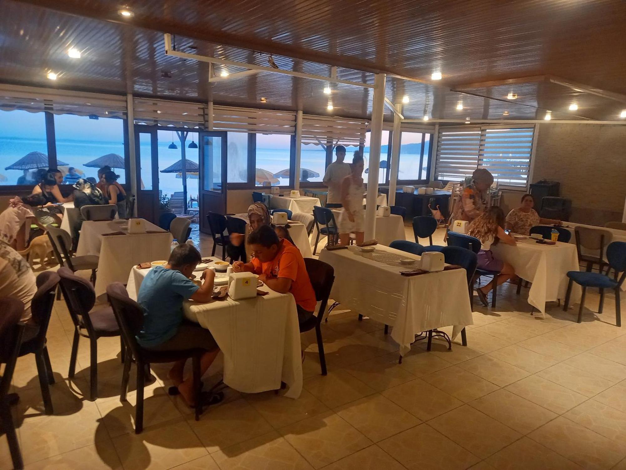 Paradise Hotel Akcay Edremit  Exteriör bild